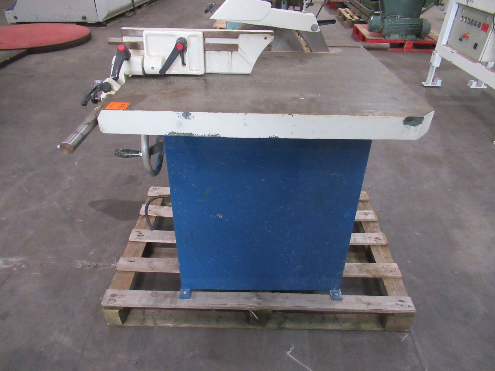 A Sedgwick LK Ripsaw with Sliding Table - 3ph - Image 4 of 7