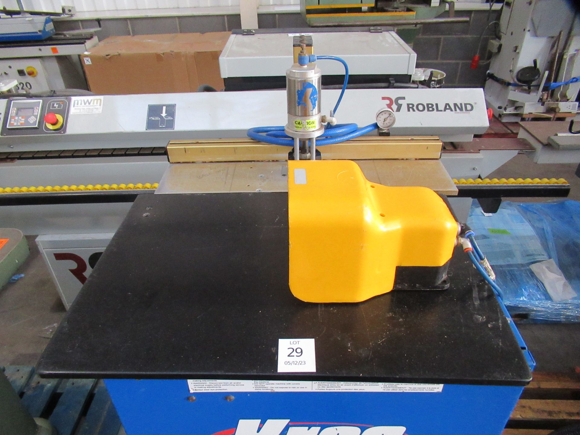Kreg Foot Pedal Operated Pocket Drill. - Bild 2 aus 2