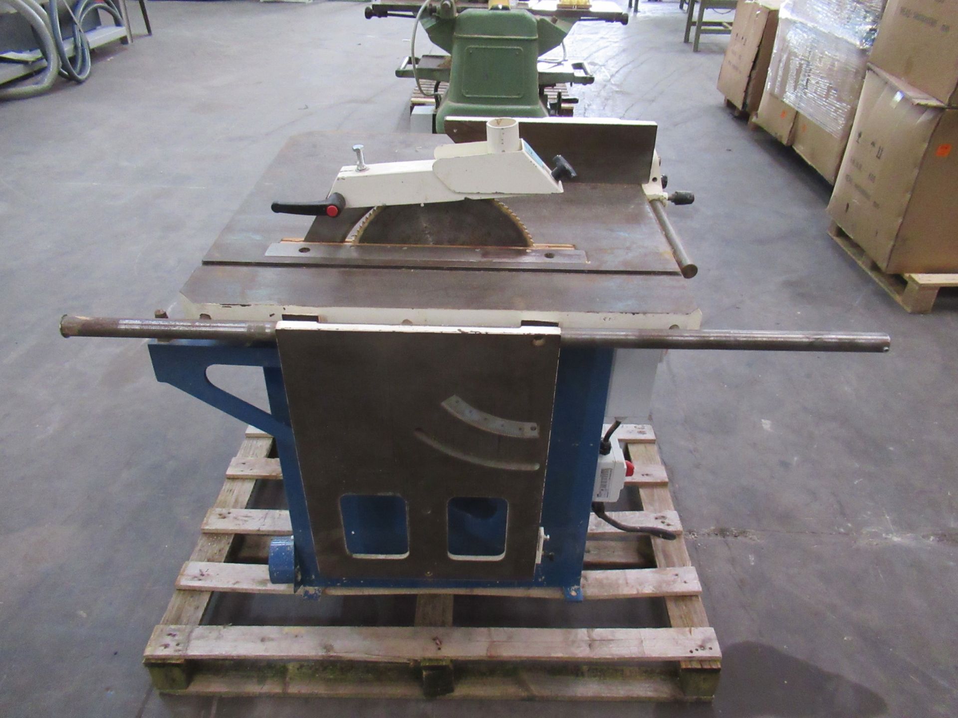 A Sedgwick LK Ripsaw with Sliding Table - 3ph - Image 2 of 7