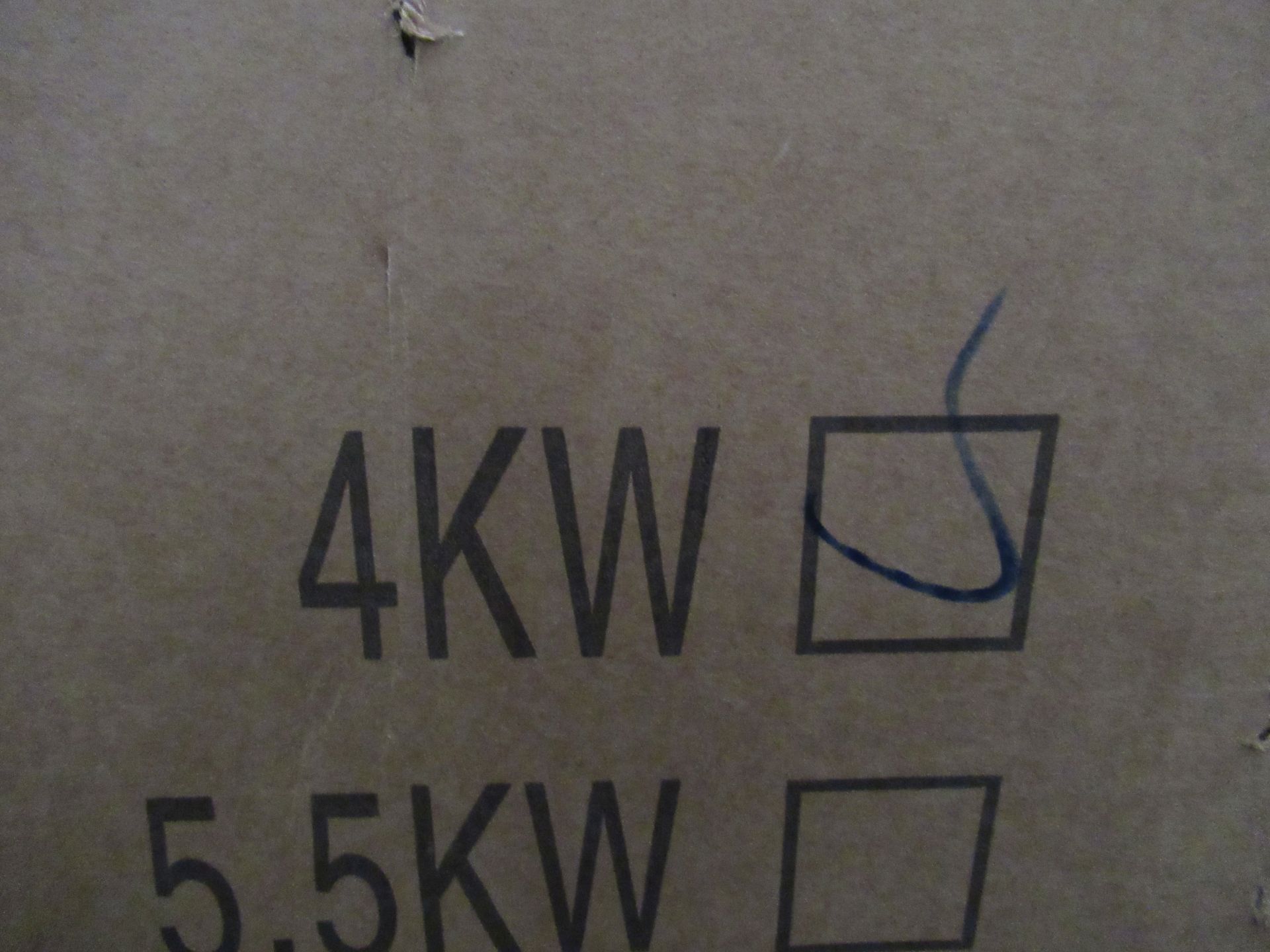 A Boxed 4kW Dust Unit - Image 2 of 2