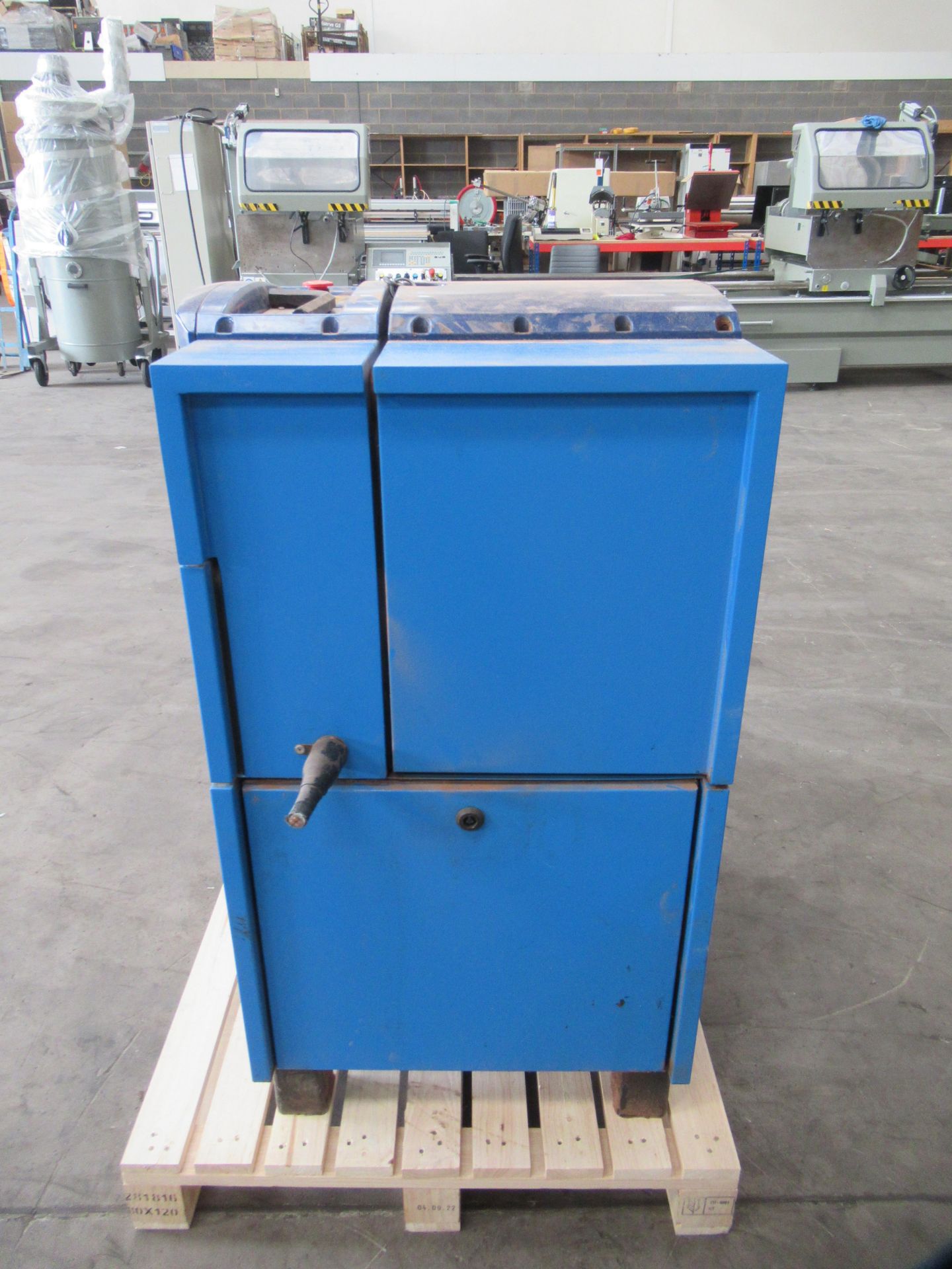 CompAir L11 Screw Compressor with Tundra Air Dryer and ABAC 200L Air Receiver Tank. - Bild 5 aus 10