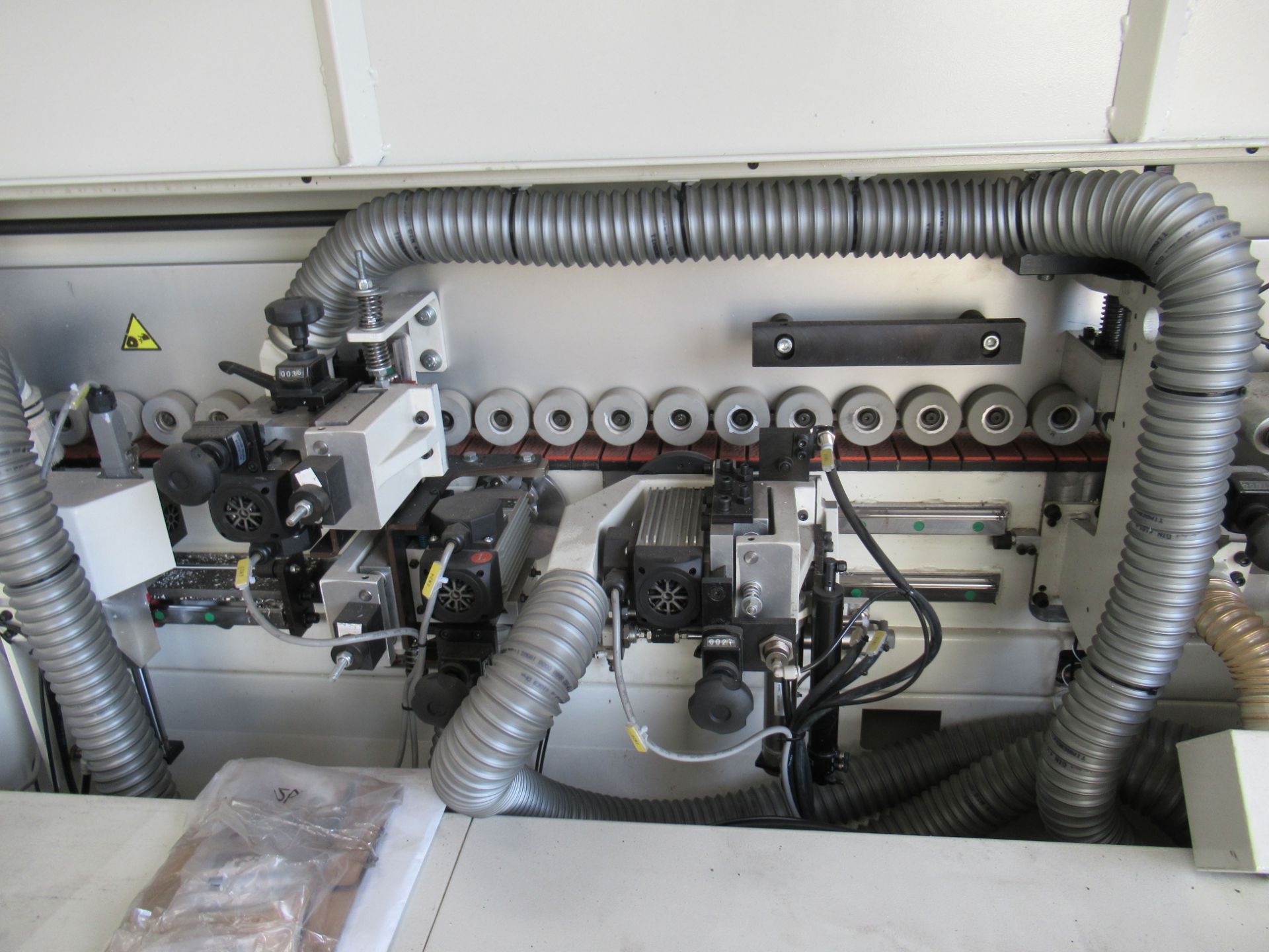Automatic Single Sided Chain-Feed Edgebander - 3ph - Image 7 of 9