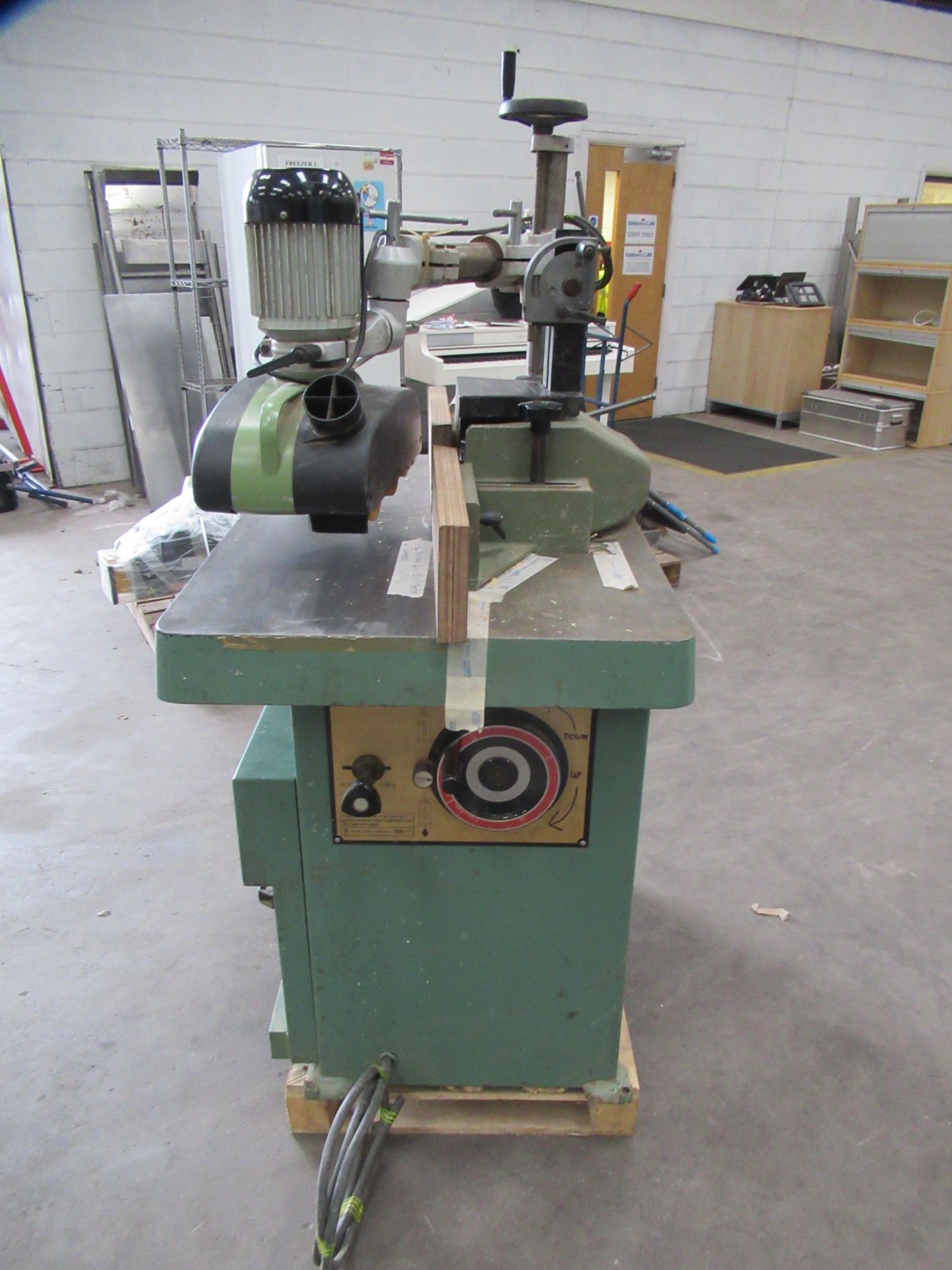 1 1/4" Spindle Moulder 4 Speed 4kW 415V with Powerd Roller Feed - Bild 7 aus 9