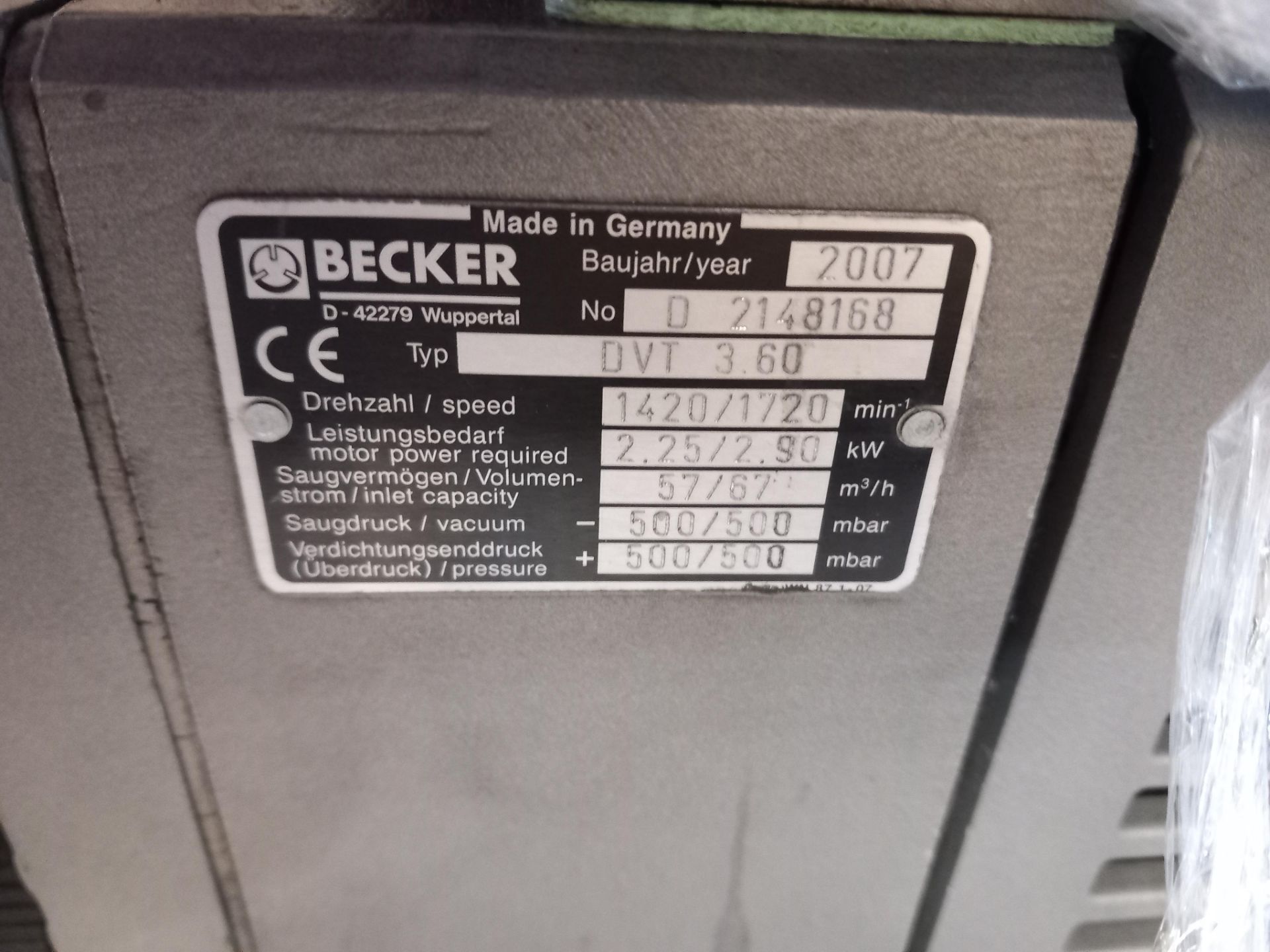 Becker DVT 3.60 vacuum pump (requires service) serial number D2148168 (2007) - Image 3 of 3