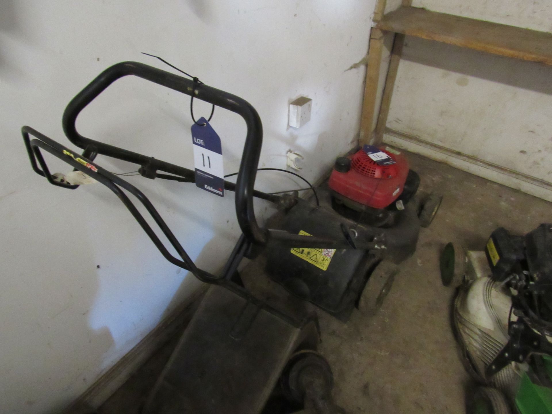 Honda IZG petrol lawnmower - Image 4 of 4