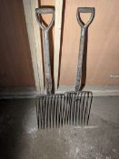 2 Mulch Forks