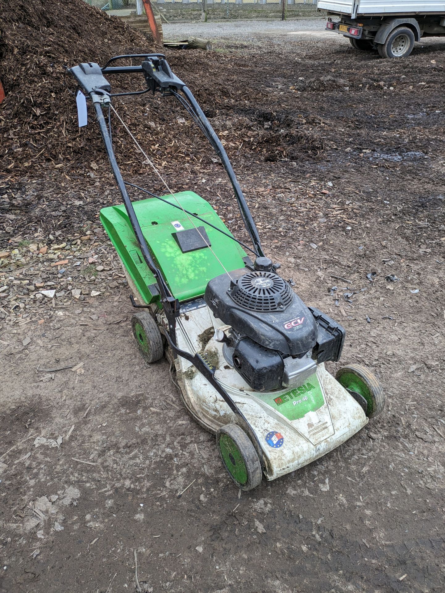 Etesia PRO46 PHCS Walk-behind commercial mower 201