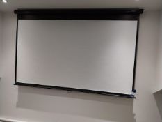 Vonhaus Projector Screen 100" Projection Size