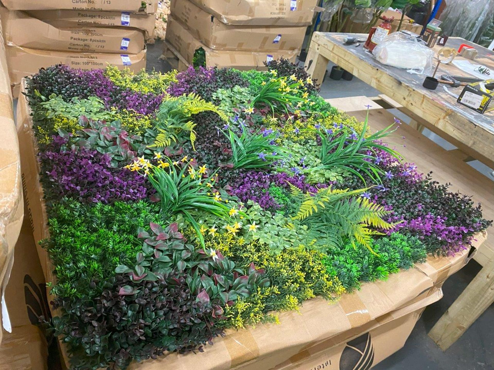 Box of 8 1000mm x 1000mm Purple Mist Design Artificial Green Wall; Approximate Retail Value; £720.