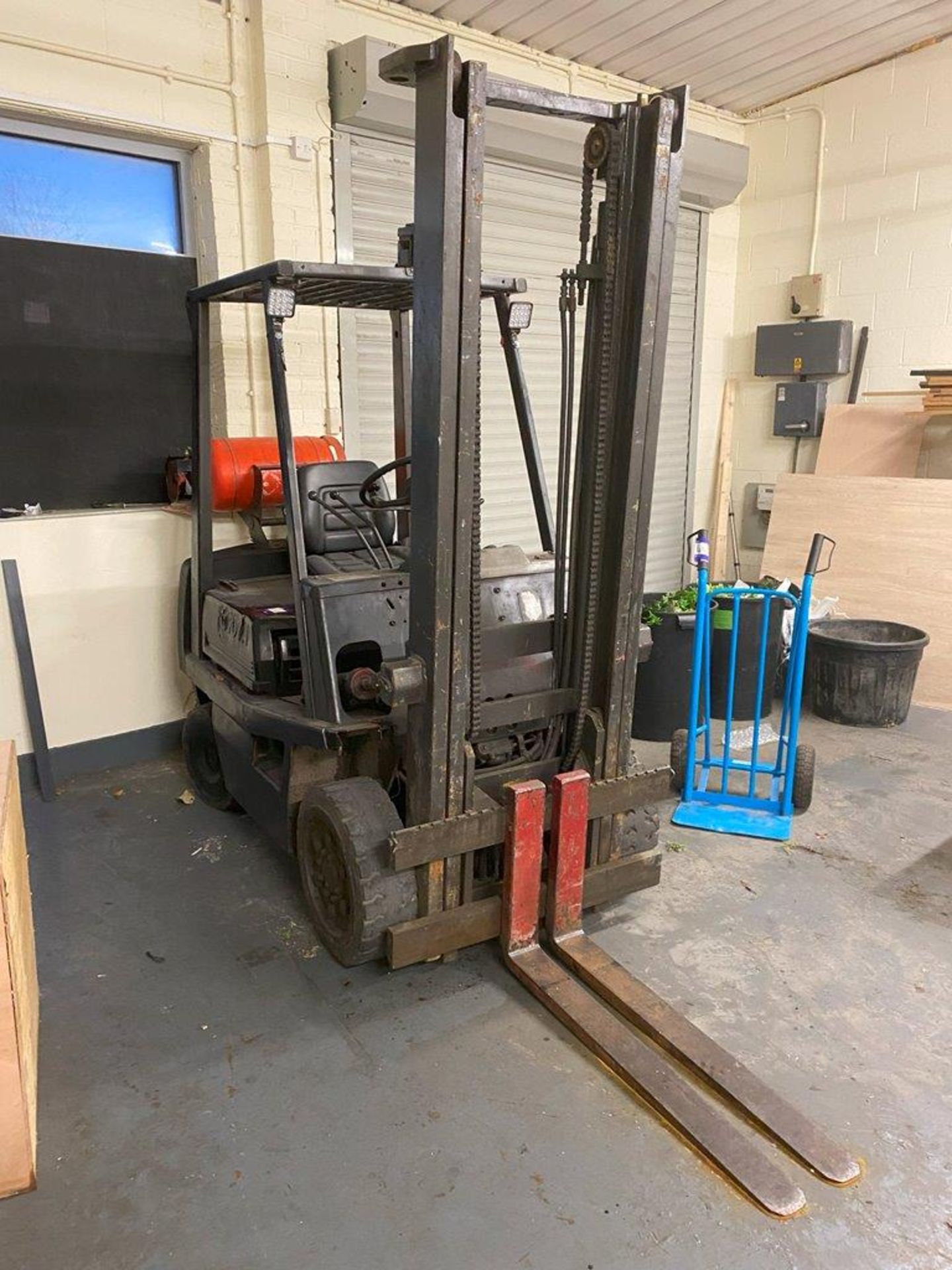 TOYOTA 404FGC 2.5 12685 LPG Forklift Truck; Hours: 6216.9; Capacity: 4000LBs at 151.5in