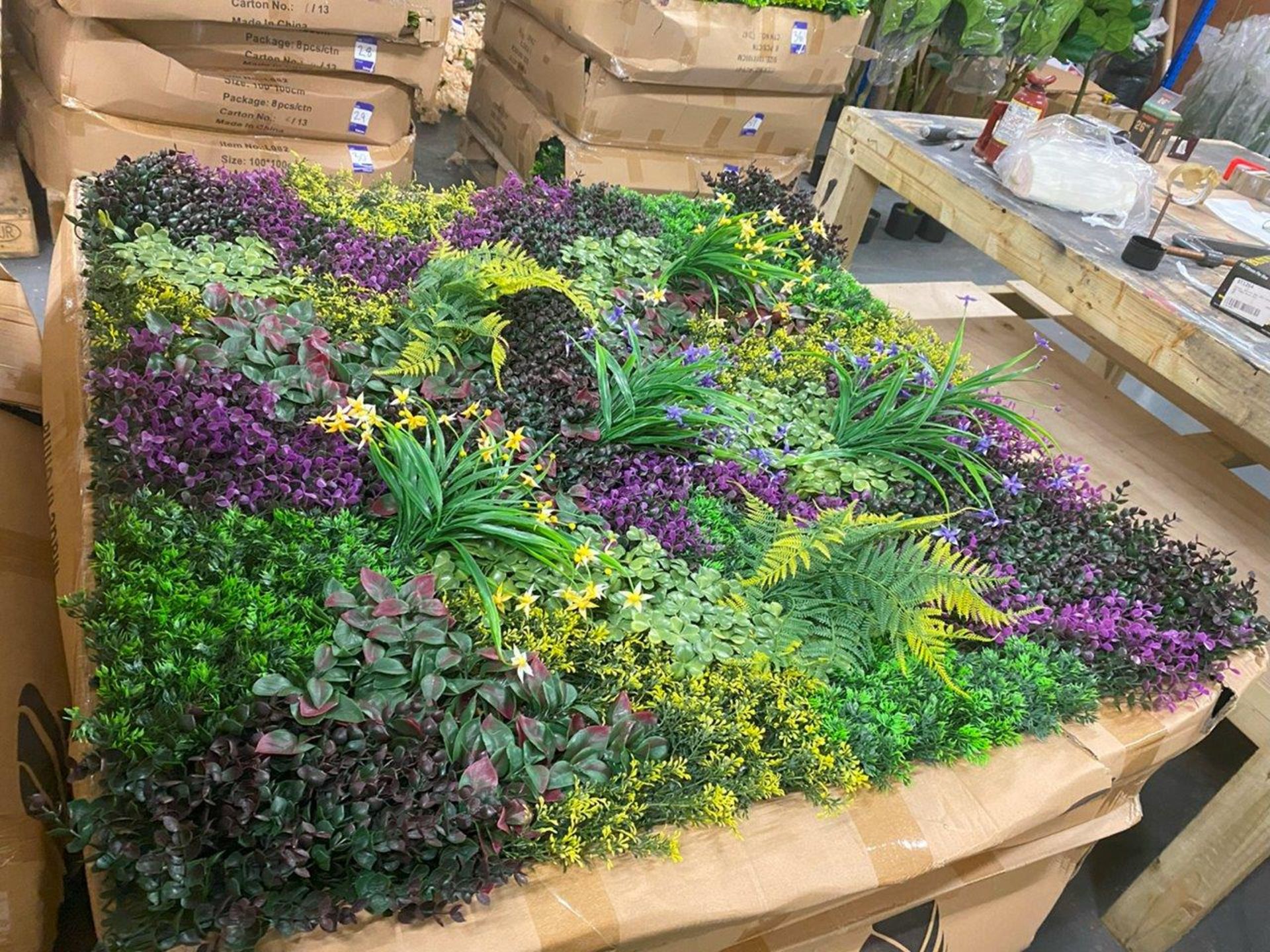 Box of 8 1000mm x 1000mm Purple Mist Design Artificial Green Wall; Approximate Retail Value; £720.