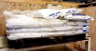 Approx. 20 x 20kg bags of rock salt