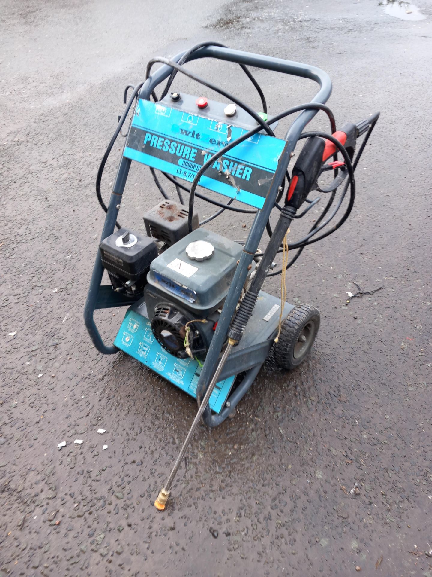 Sitzer Pressure Washer 3000PSI (sold on behalf of a retained client)