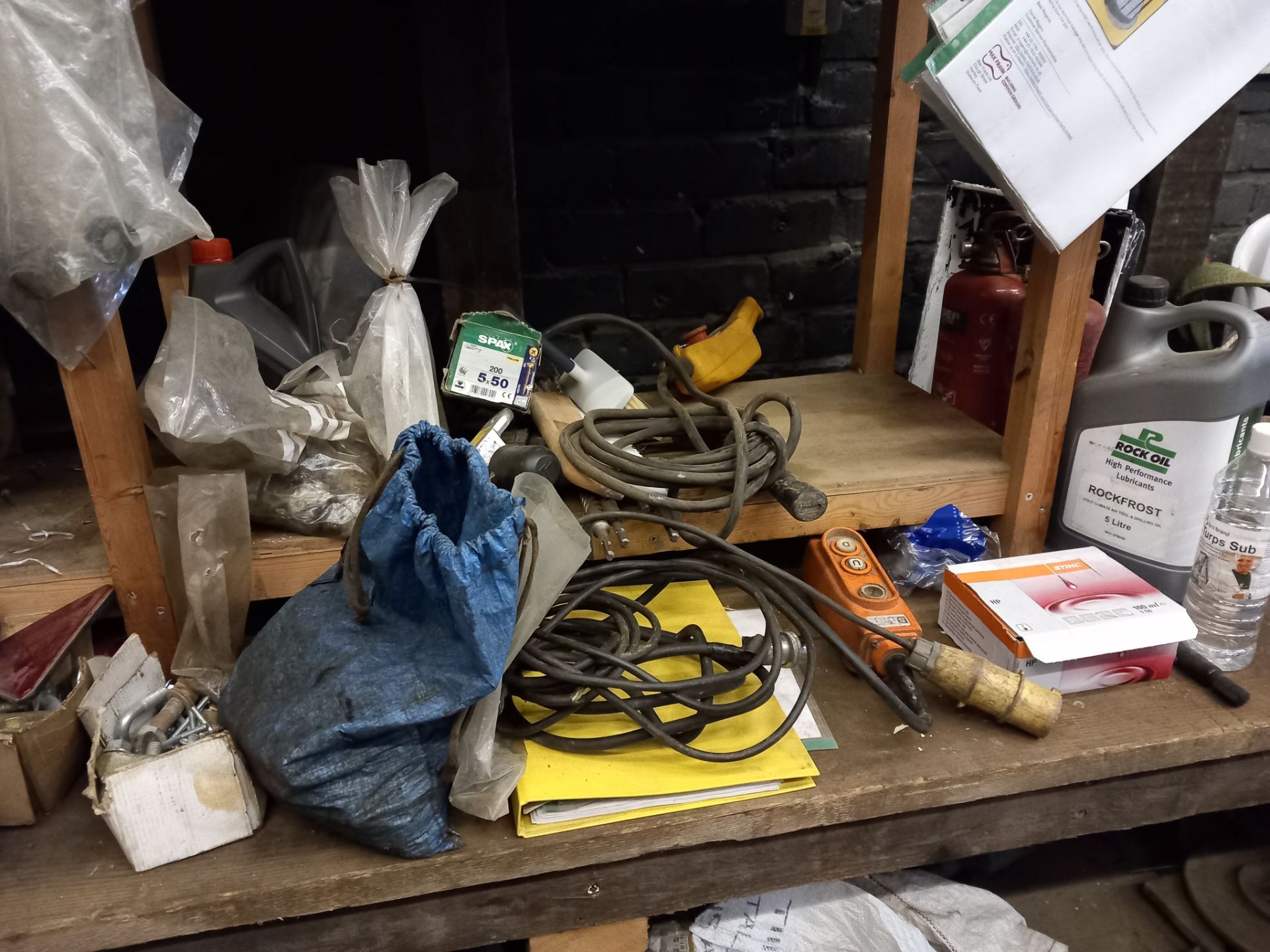 Contents of shelving to include tooling, paint, various piling components - Image 4 of 5