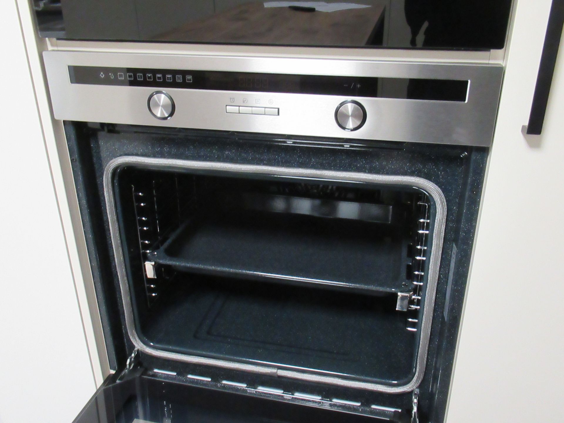 Blaupunkt 5B36PO250GB Built-In Oven - Image 2 of 5