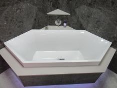Villeroy & Boch 'Squaro' Hexagonal Bath in 'Quaryl'