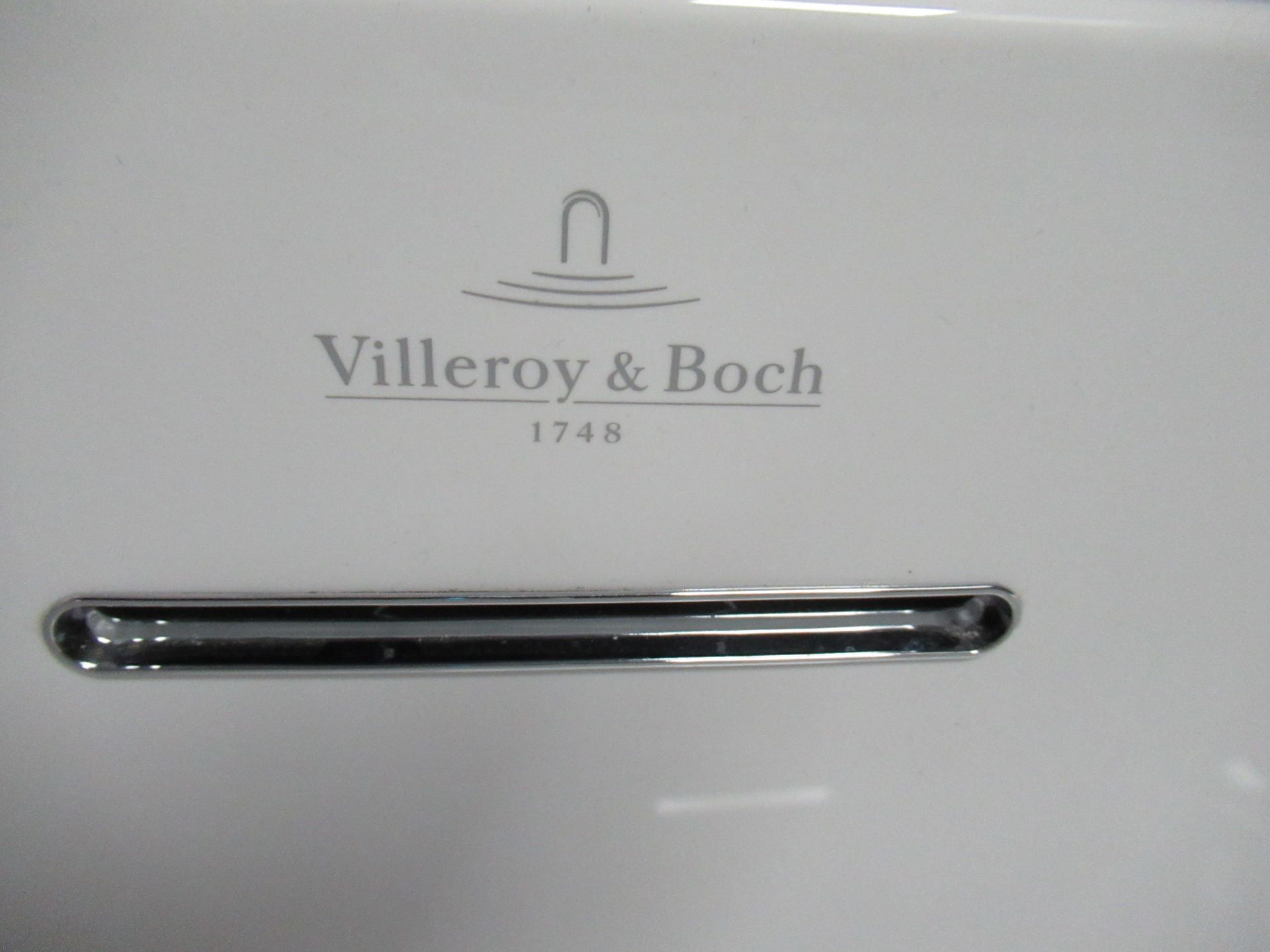 Villeroy & Boch Subway 3.0 Silentflow Bath (1700 x 750mm) (RRP £1498) - Image 4 of 4