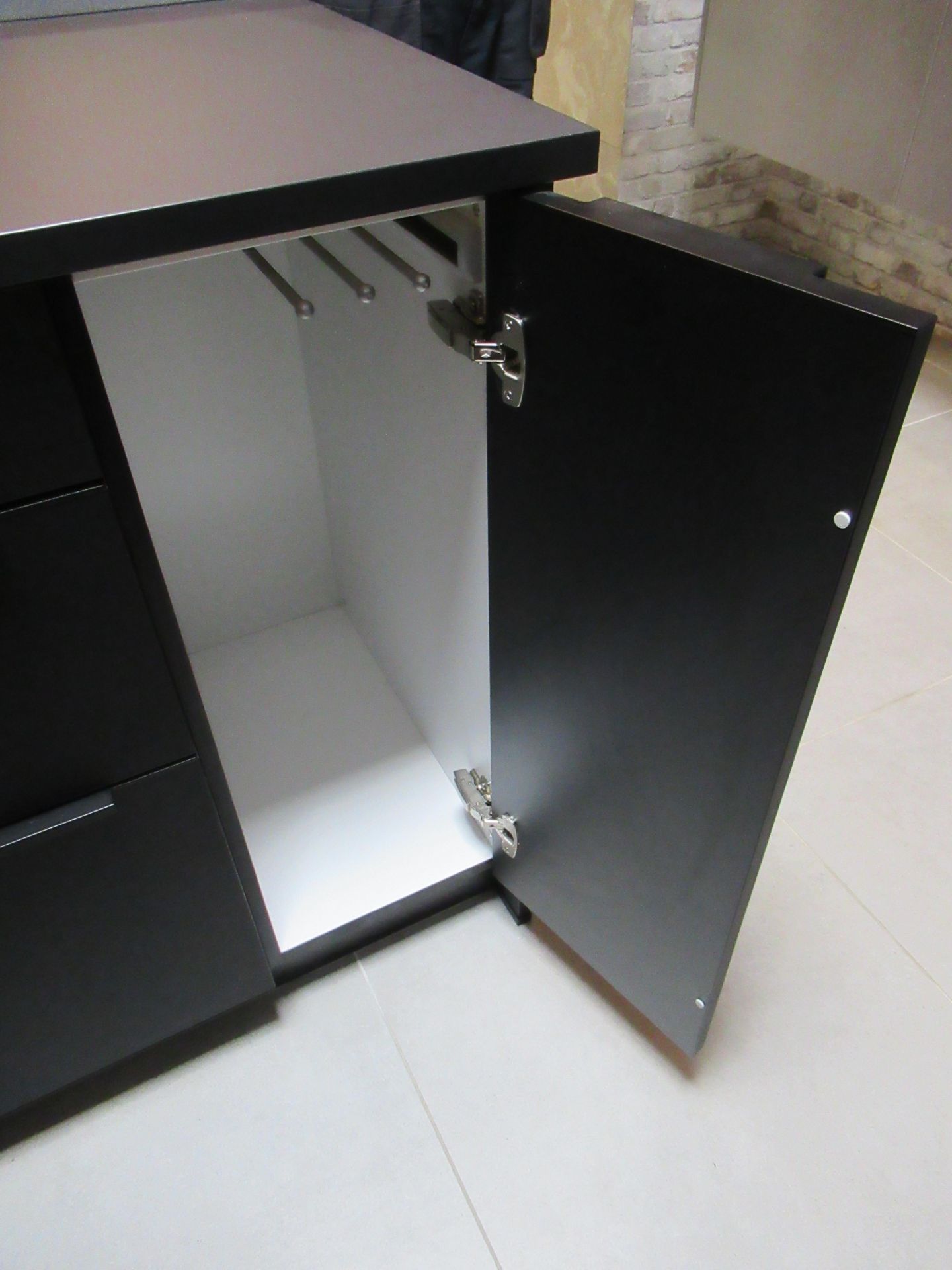 Häcker Concept 130 T-Shaped Kitchen Display - Image 16 of 16