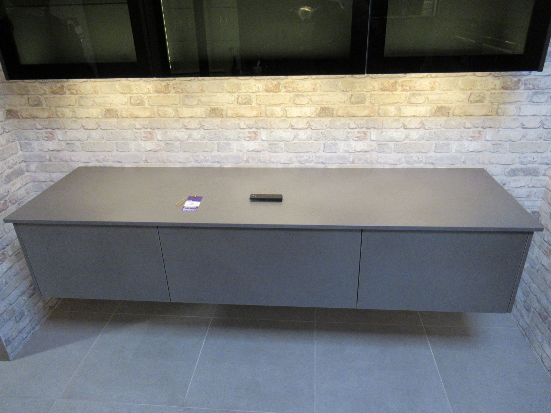 Häcker Concept 130 Kitchen Display Cabinets - Image 4 of 5