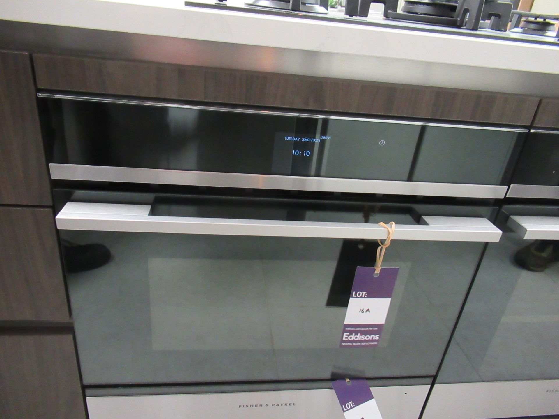 Fisher & Paykel OM60NDB1 Microwave Oven (RRP £1437.44). This lot also