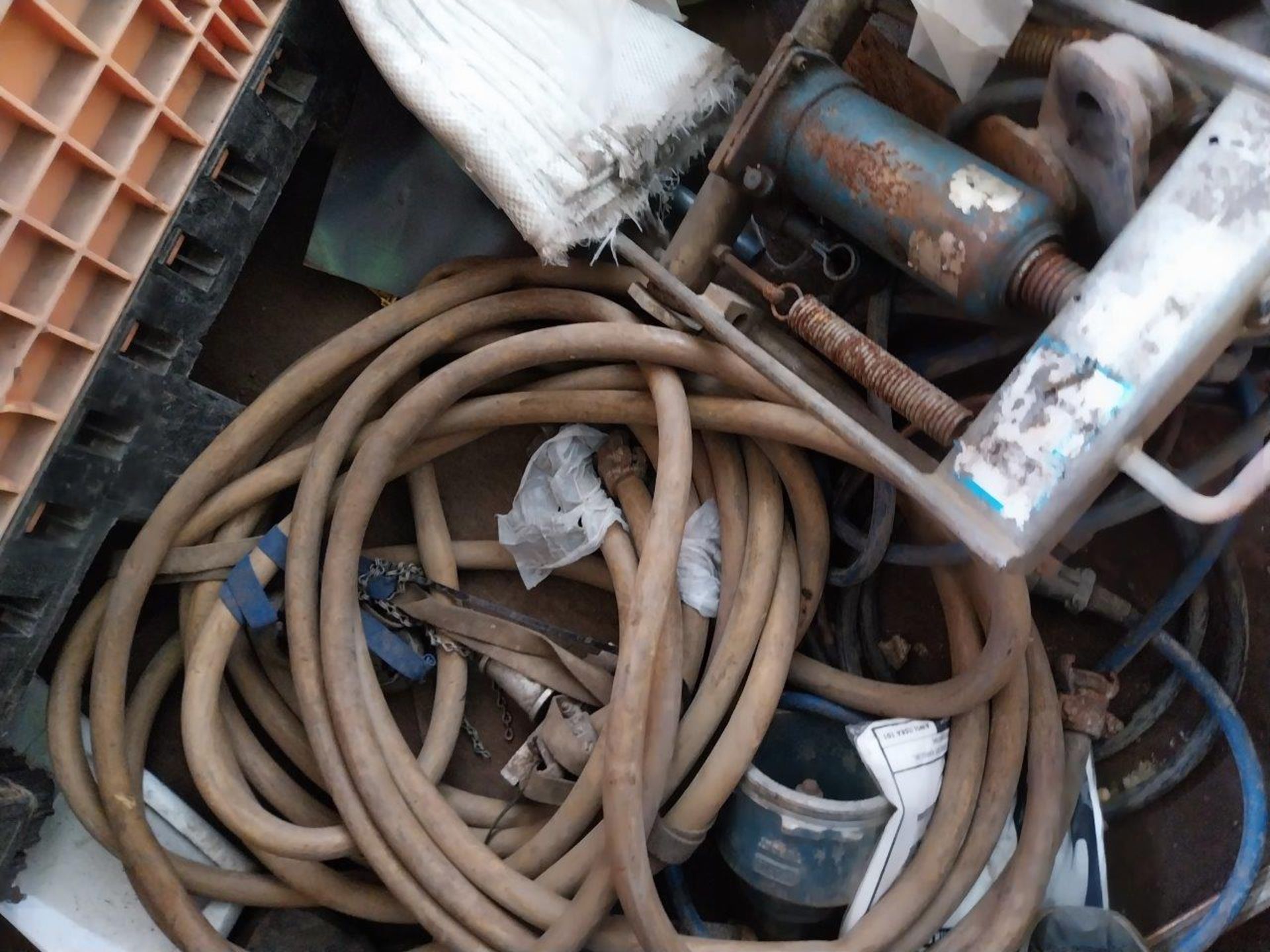 Quantity of valves and taps, hose and props - Image 6 of 6