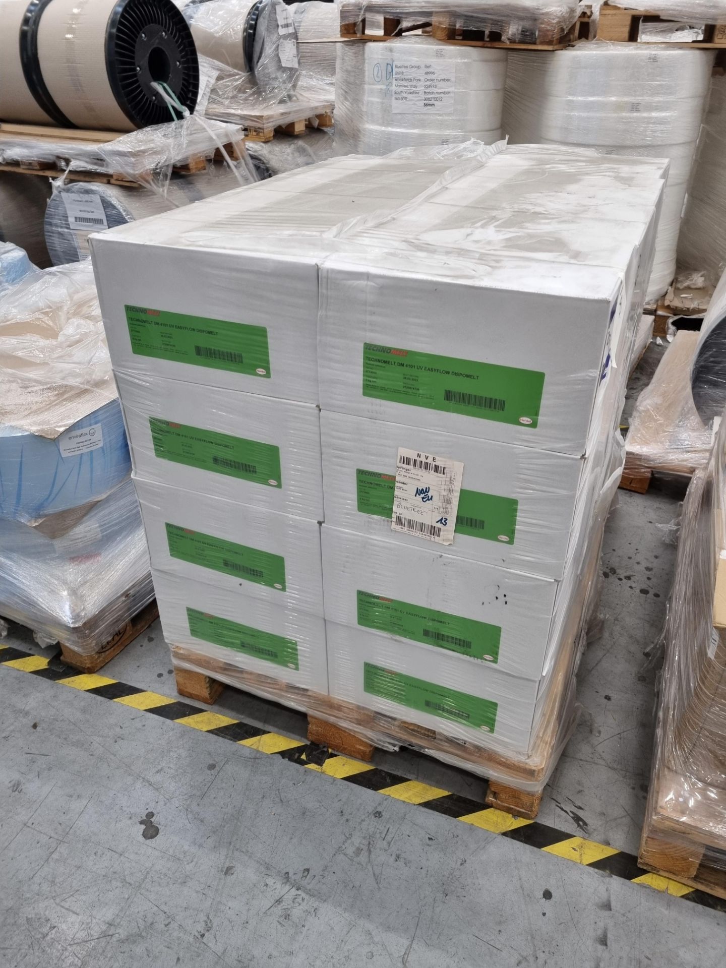 1x pallet of Technomelt DM 4101 UV Easyflow Dispomelt