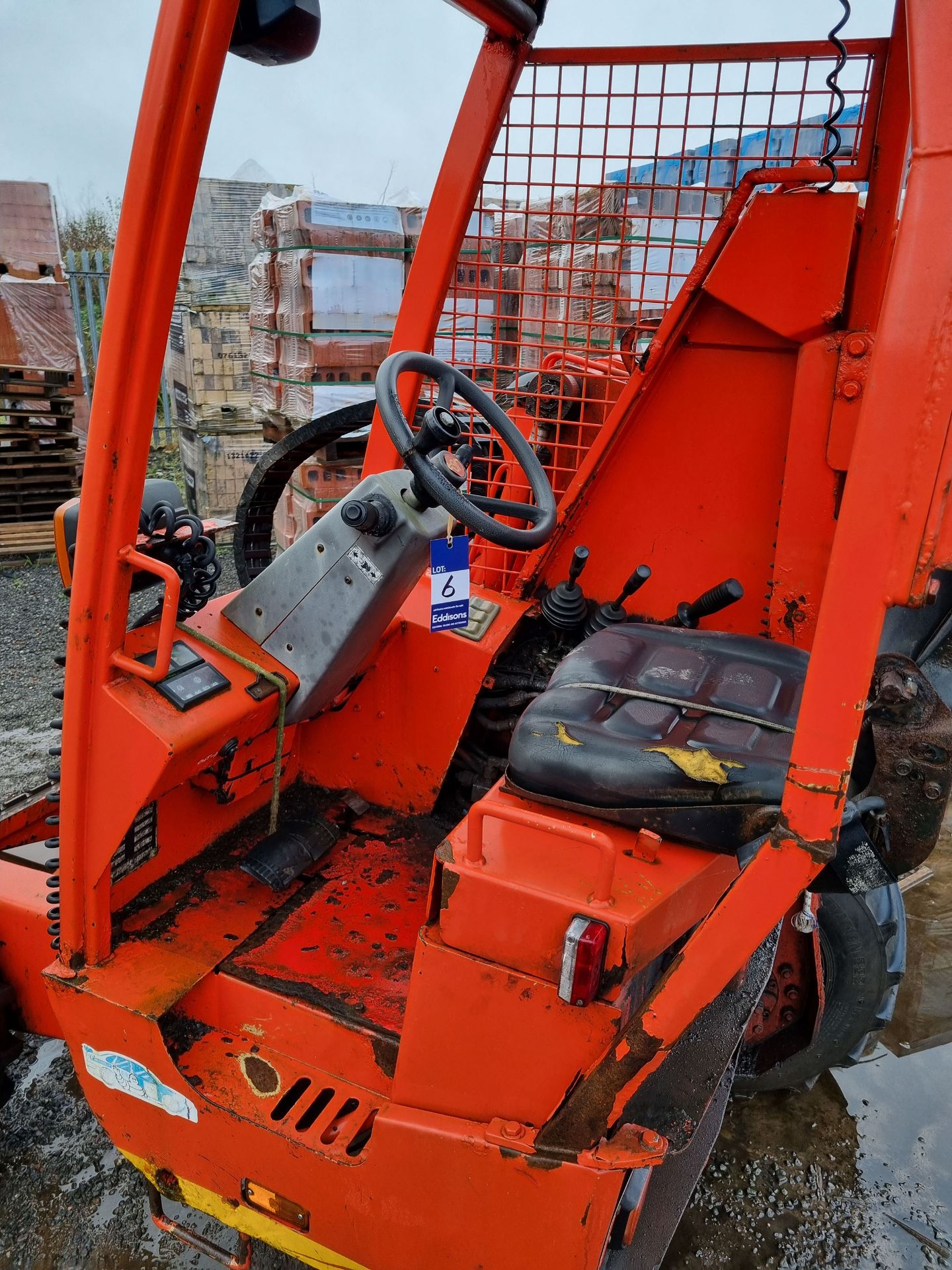 Manitou BF 3 Wheel Trailer Mountable Telehandler - Image 3 of 8