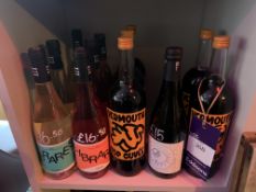 Shelf of 12x Bottles of Assorted Wines