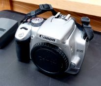 Canon EOS 400D with charger