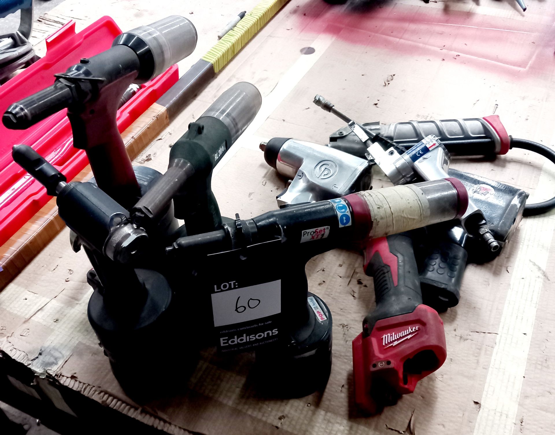 Quantity of pneumatic rivet guns and various pneumatic tools