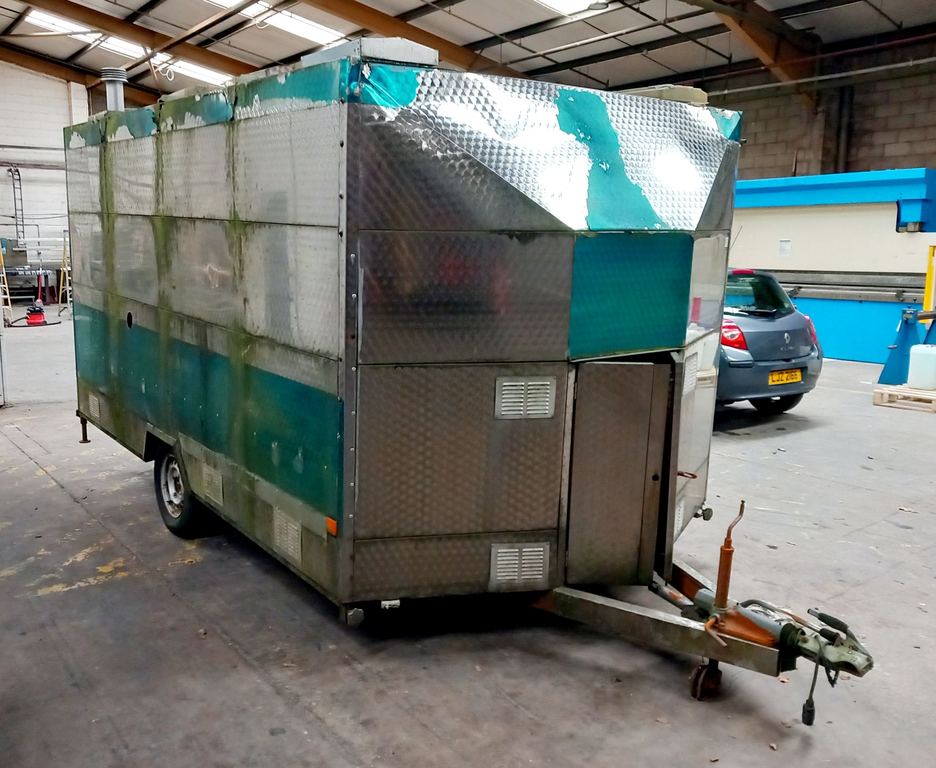 Bradley box trailer (5000x3000) converted for catering use - Image 2 of 9