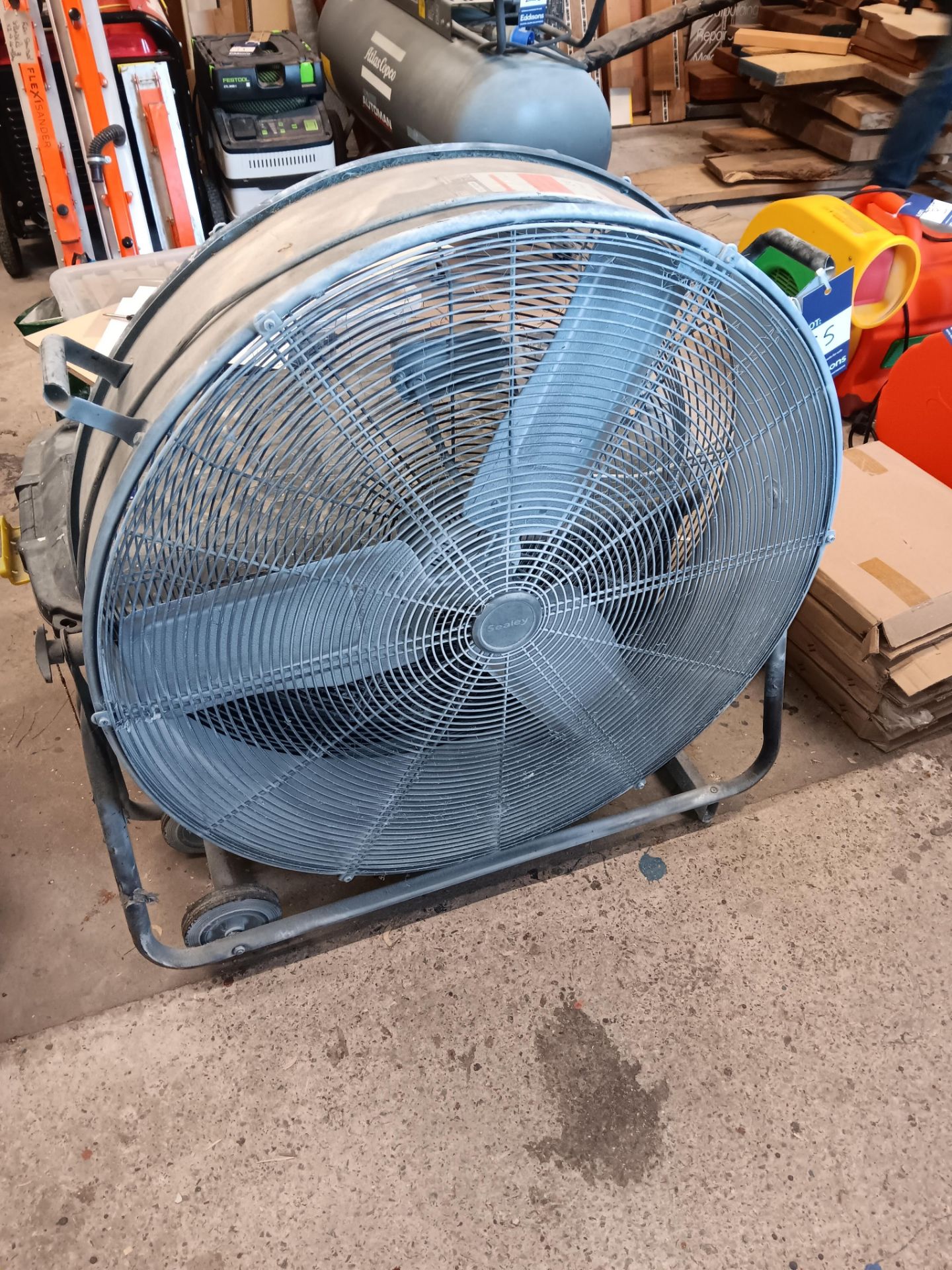 Sealey HVD30 v22 2 speed 800mm fan, 230v, 260m3/min - Image 5 of 5