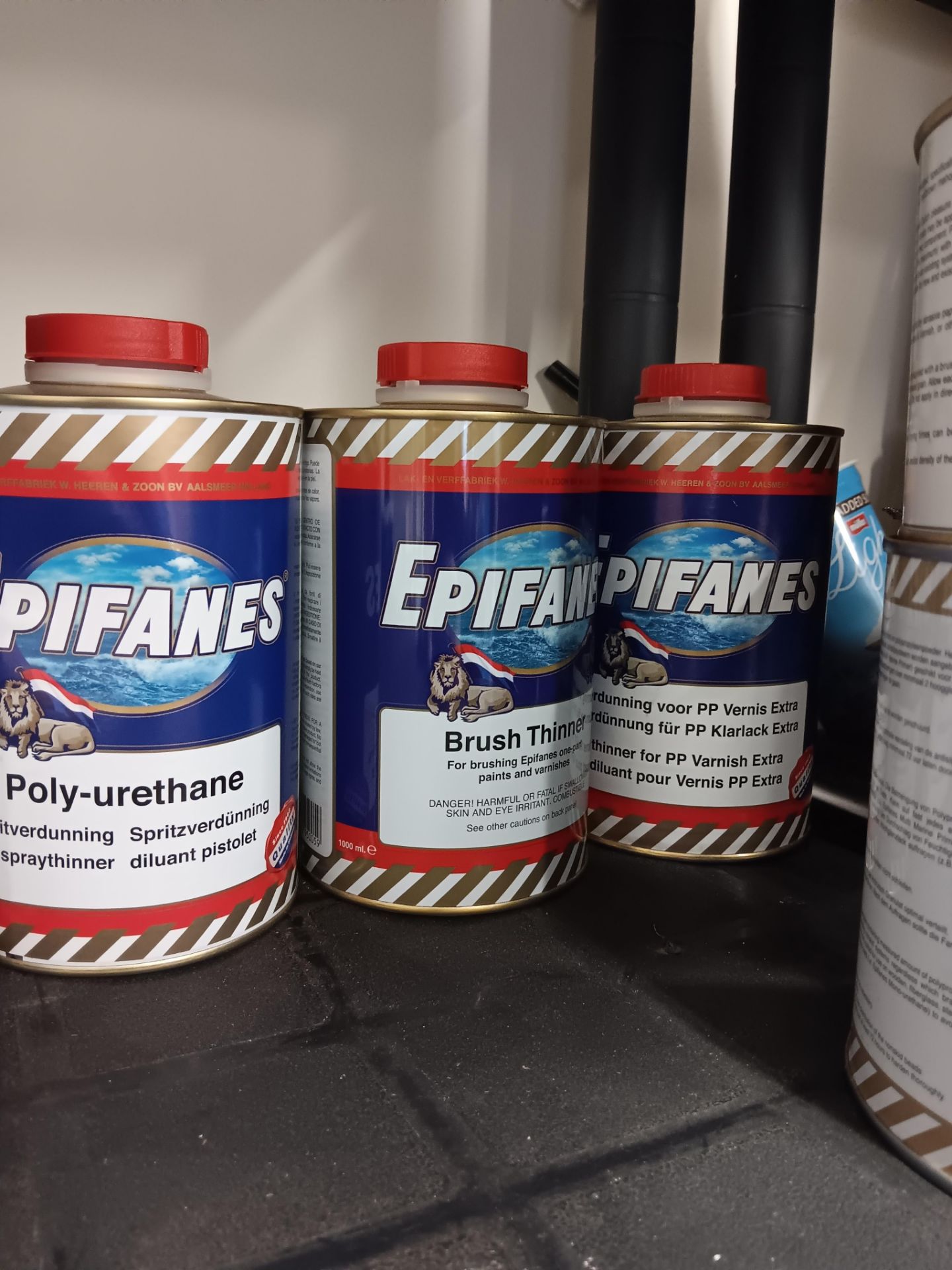 EPIFANES 2 Part Epoxy and Poly-urethane to shelf - Image 3 of 5