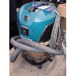 Makita MLT100 Wet/Dry Vacuum Cleaner with 5 Bags, 240v