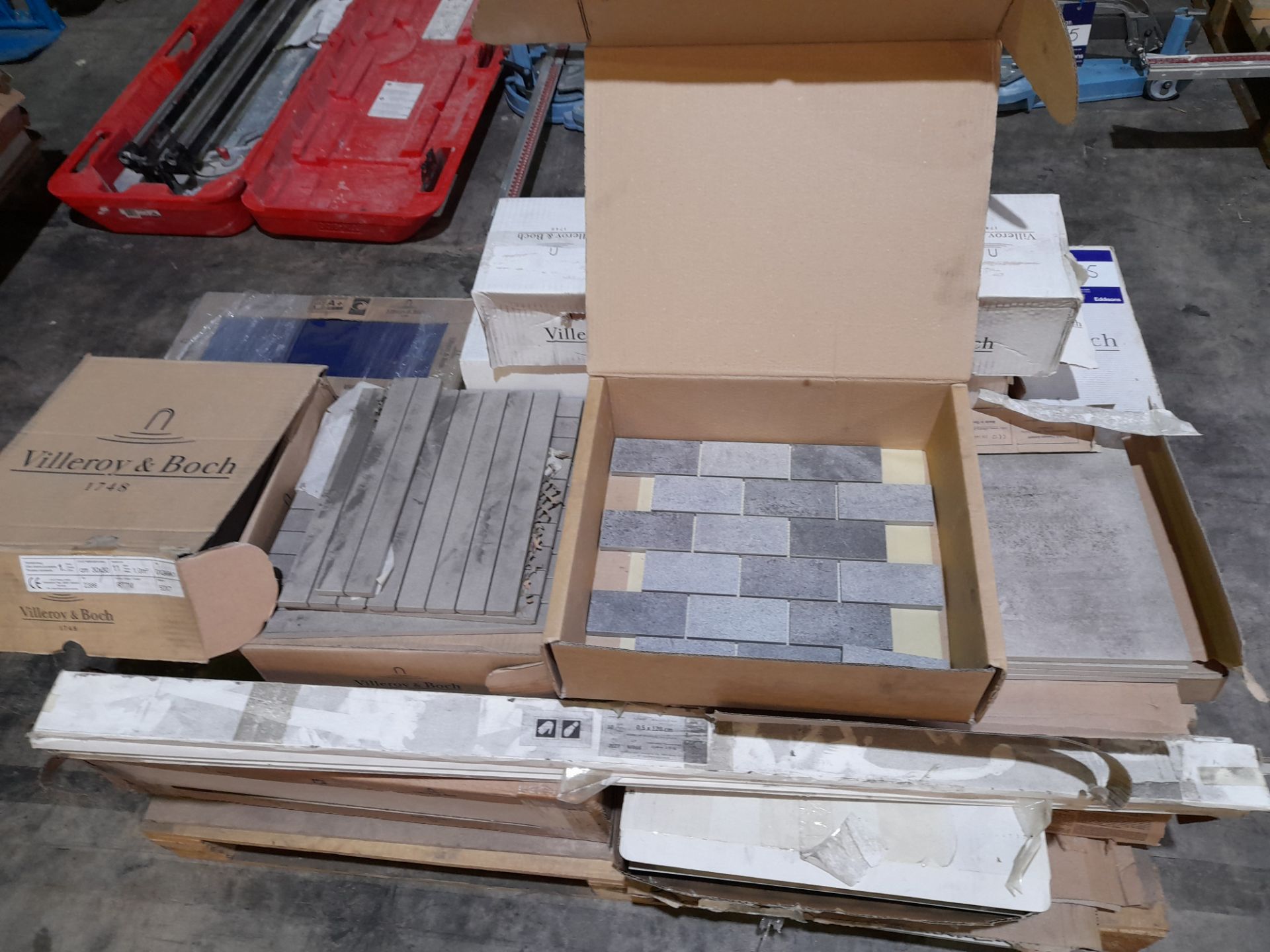 Villeroy & Boch tiles to 3 x pallets - Image 4 of 4