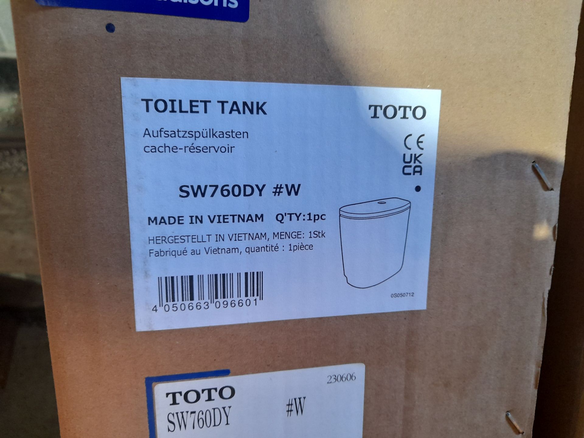 Toto Toilet Tank (SW760DY) (Boxed) - Image 2 of 2