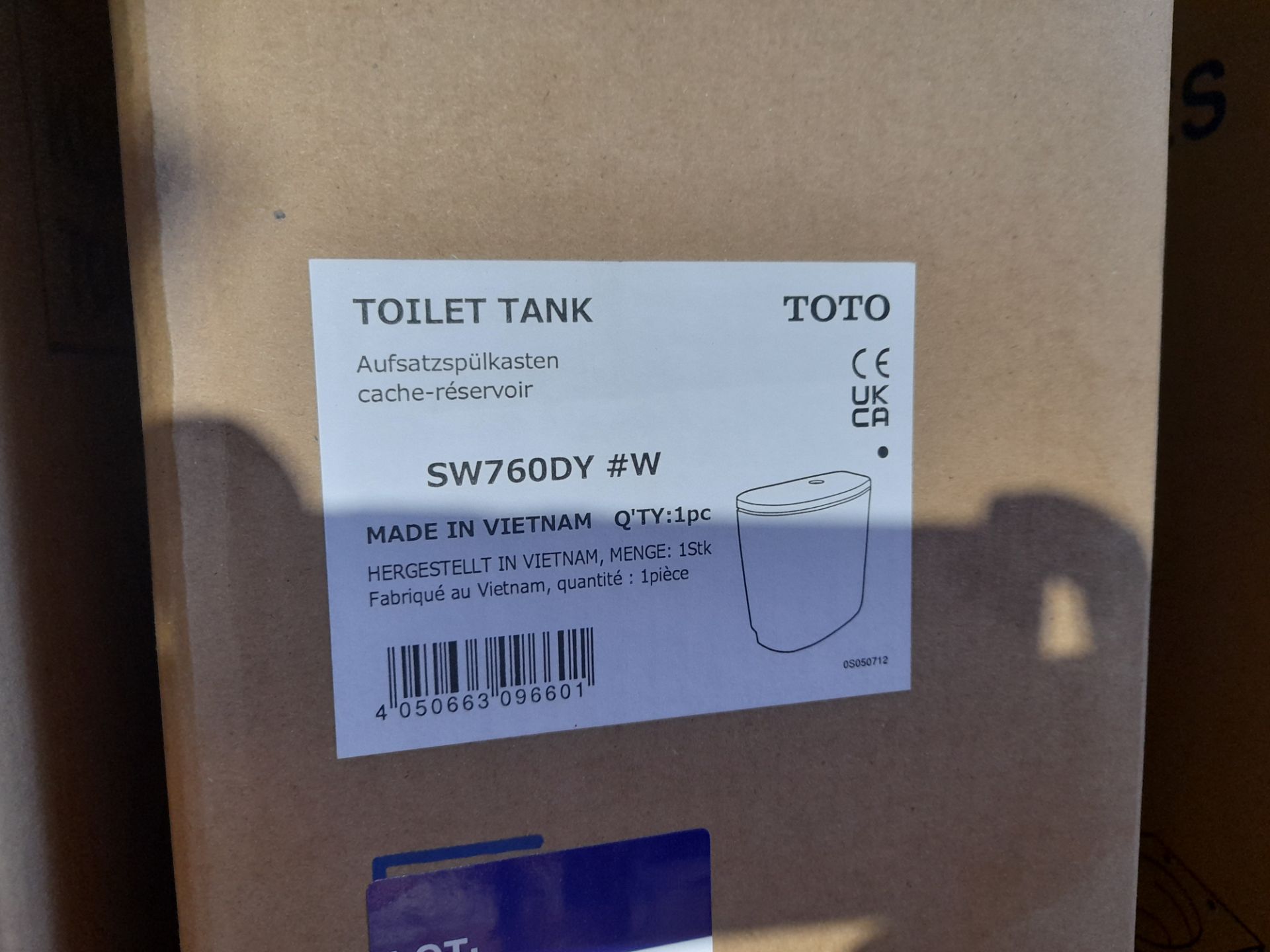 Toto Toilet Tank (SW760DY) (Boxed) - Image 2 of 2