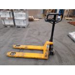 Unbadged hand hydraulic pallet truck, 2500KG (Yell