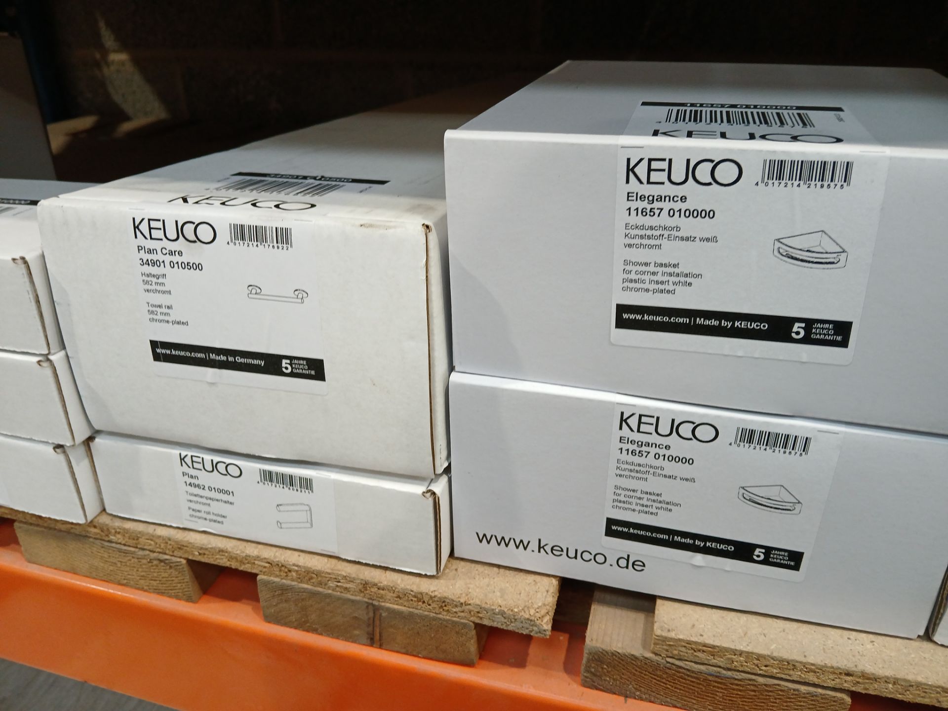 Keuco toilet roll holders, brush sets & baskets - Image 5 of 7