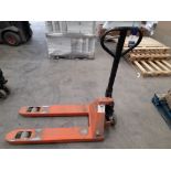 Unbadged hand hydraulic pallet truck, 2000KG