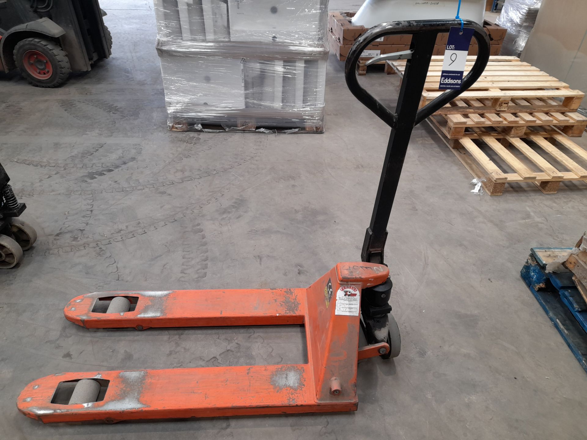 Unbadged hand hydraulic pallet truck, 2000KG