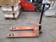 Unbadged hand hydraulic pallet truck, 2000KG