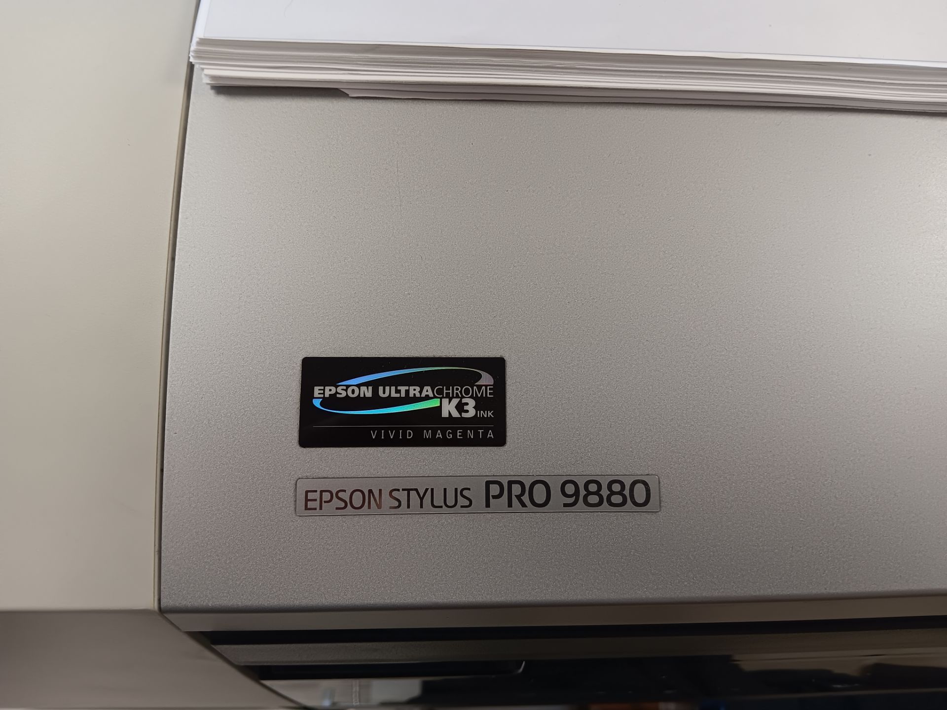 Epson Stylus Pro 9880 wide format printer - Bild 2 aus 4