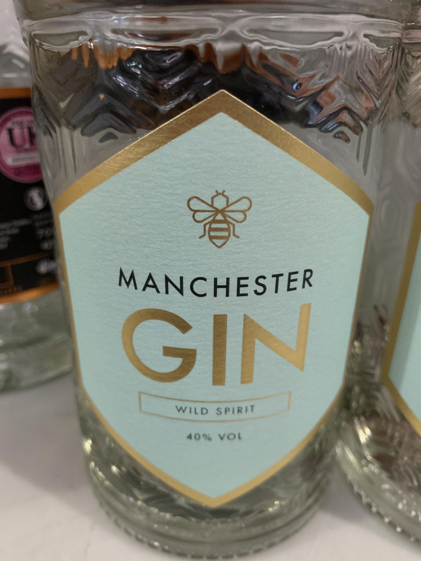 6 x Bottles of Manchester Gin Including; 2 x Raspberry Infused 70cl 40%; 2 x Signature 70cl 42% and - Image 4 of 7
