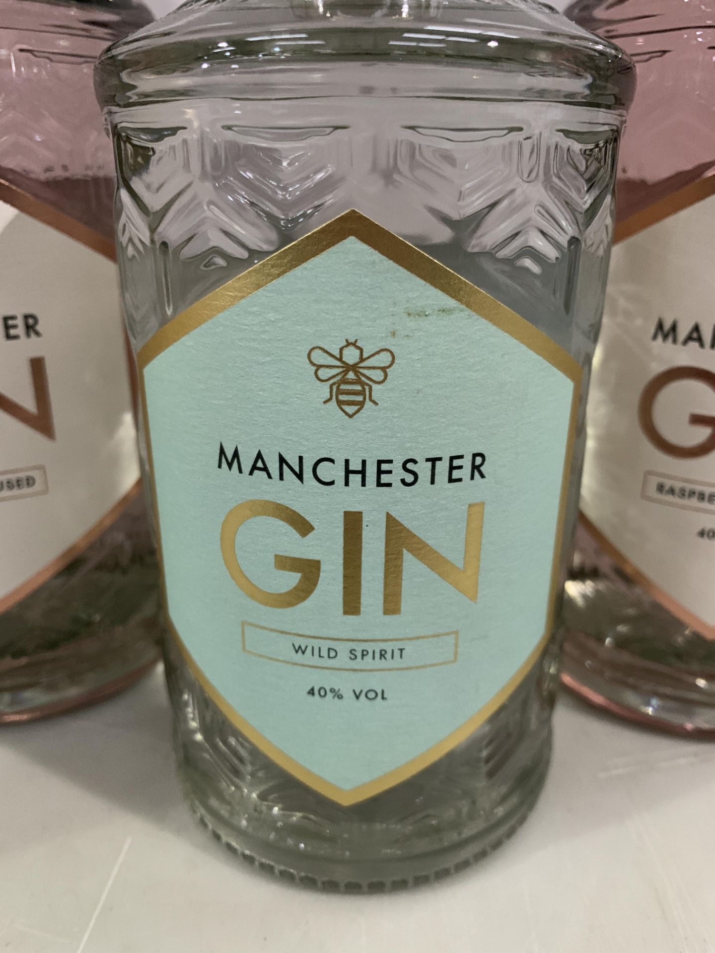 3 x Bottles of Manchester Gin Including; 2 x Raspberry Infused 70cl 40% and 1 x Wild Spirit 50cl 40% - Bild 2 aus 5