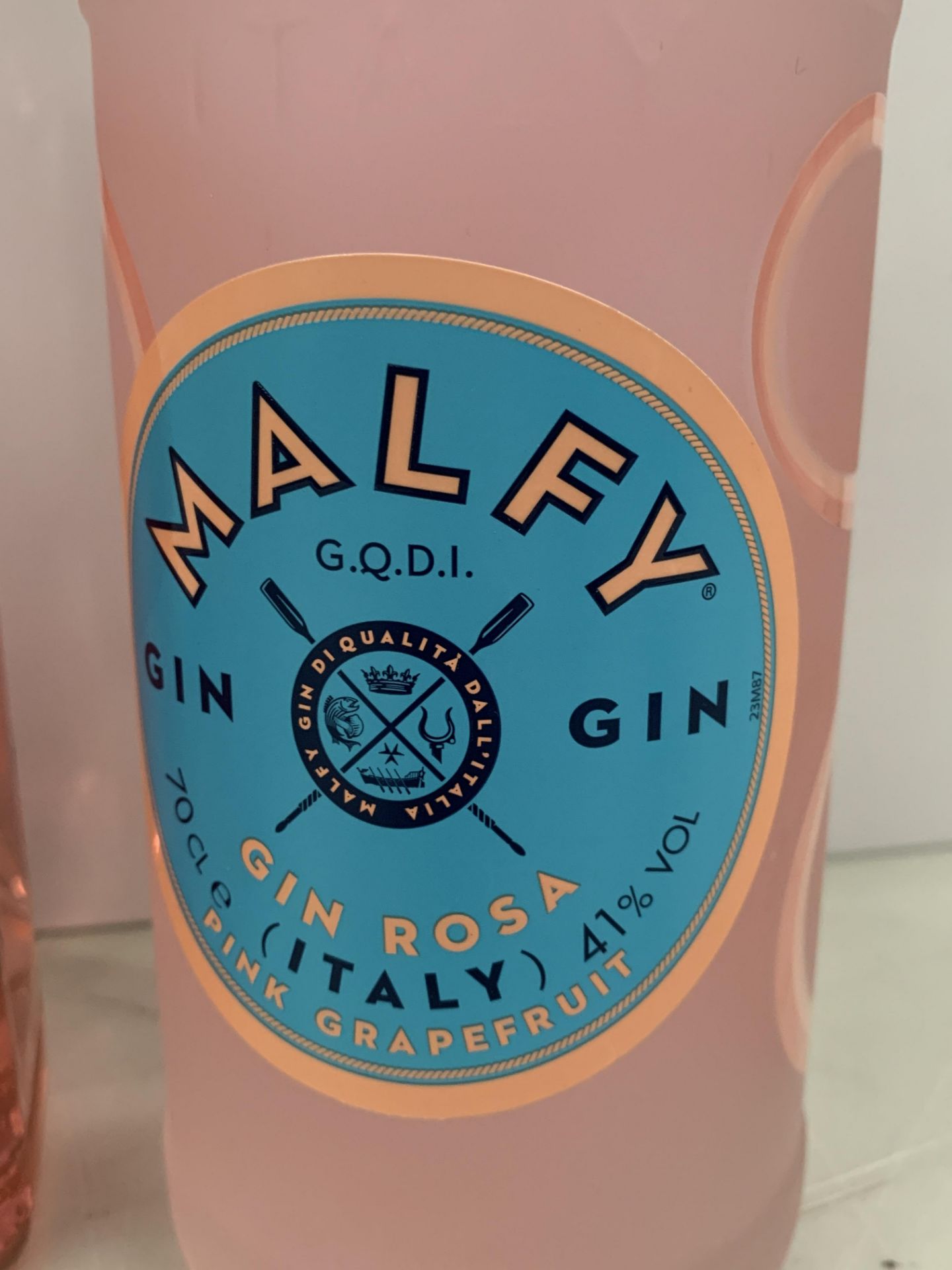 3 x Bottles of Gin Including: 1 x Malfy Con Arancia Blood Orange 70cl 41%; 1 x Malfy Gin Rosa Pink G - Image 6 of 7