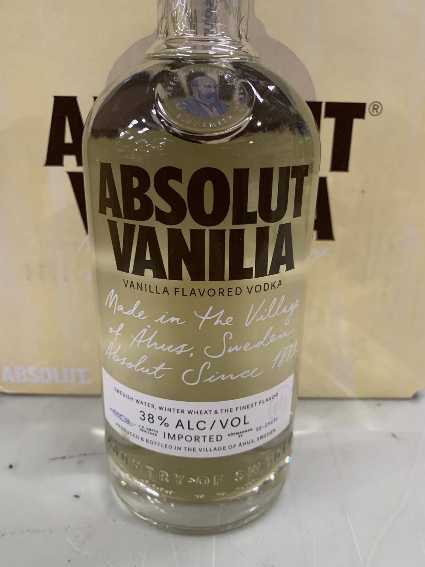 1 x Box (six bottles) of Absolut Vanilla Vodka 70cl 38% - Image 2 of 3