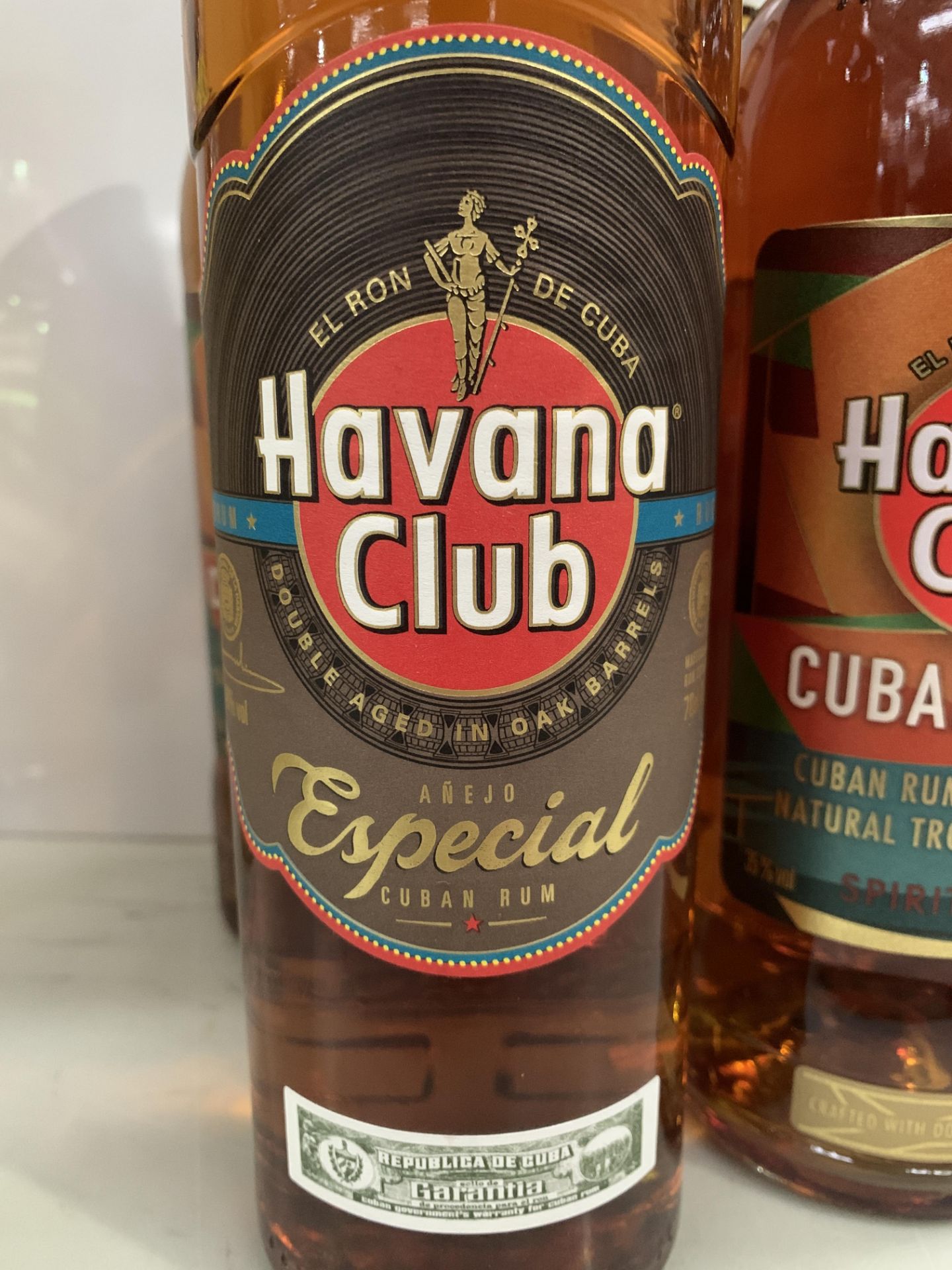 9 x Bottles of Havana Club Rum Including: 2 x Three Year Aged 70cl 40%; 2 x 'Especial' 70cl 40%; 4 x - Bild 6 aus 9