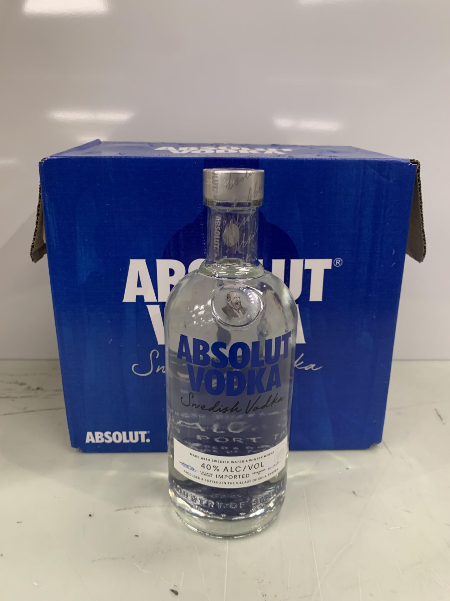 1 x Box (six bottles) of Absolut Vodka 70cl 40%