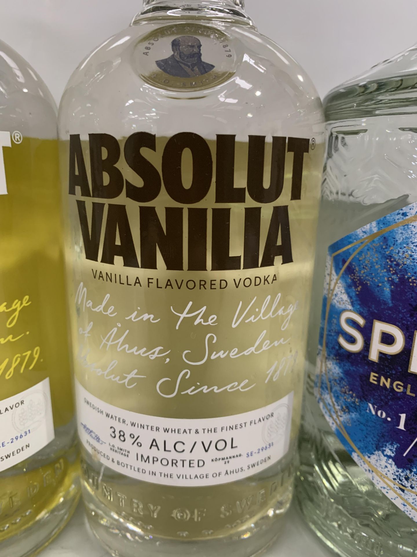 4 x Bottles of Vodka: 1 x Absolut Vanilla 70cl 38%; 1 x Absolut Citron 70cl 40%; 1 x Spirit No.1 Cla - Image 5 of 7